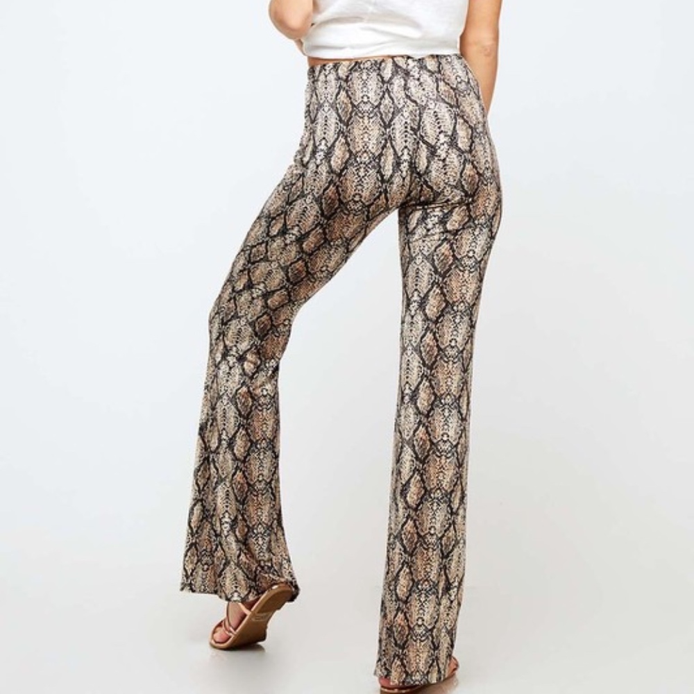 High Waisted Snake Skin Printed Pants - Picture 6 of 8